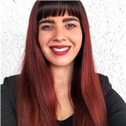 Laureata in Architettura, offre lezioni private online di storia dell'arte e disegno tecnico/artistico